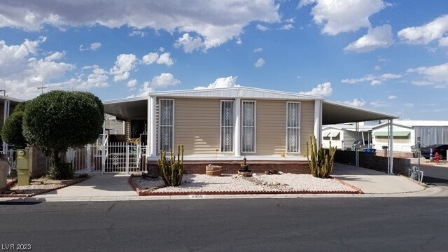 Foto principal - 4956 Ridge Dr