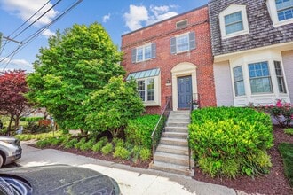 Building Photo - 6705 Hillandale Rd
