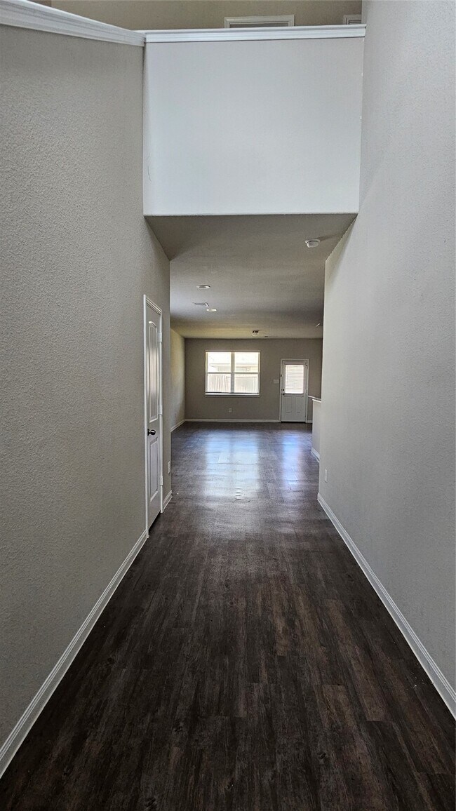 Foto del edificio - 25119 Bells Canyon Dr