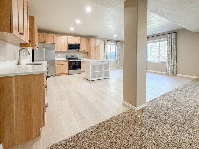 Foto del edificio - 963 Sage Ln