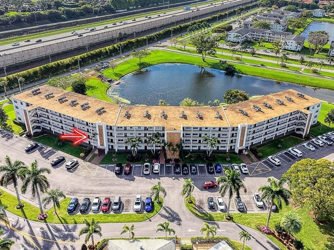 Building Photo - 2049 Hythe A