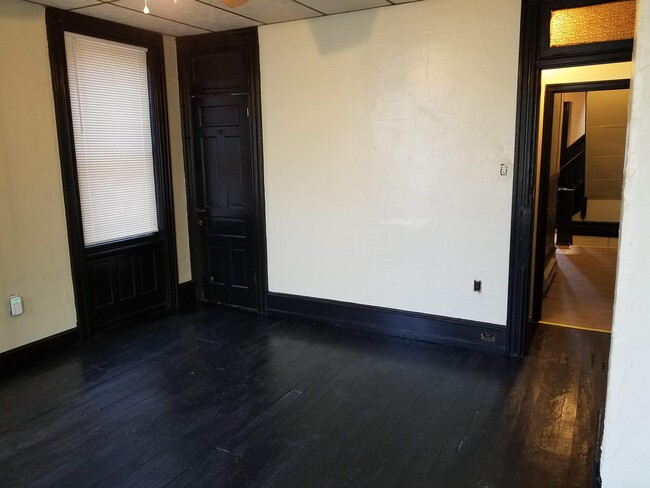 Building Photo - 1225 W Allegheny Ave