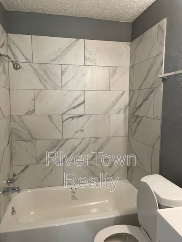 Foto del edificio - 3755 Fairmont Ave