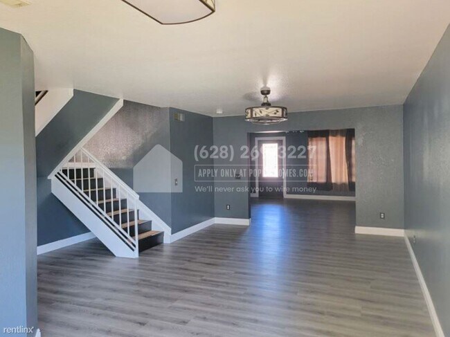 Foto del edificio - 5 br, 3 bath House - 4311 Glenroy Court -