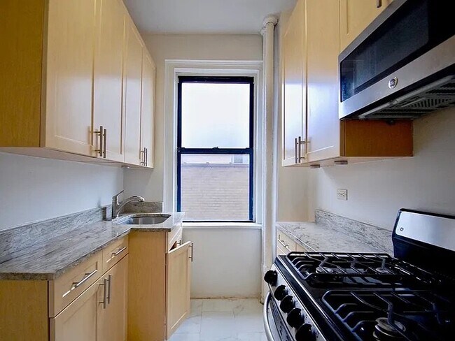 Foto del edificio - 639 W 173rd St