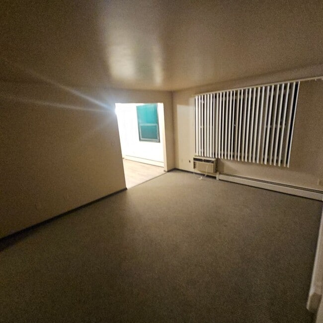 Building Photo - 2624 Lavender Ln