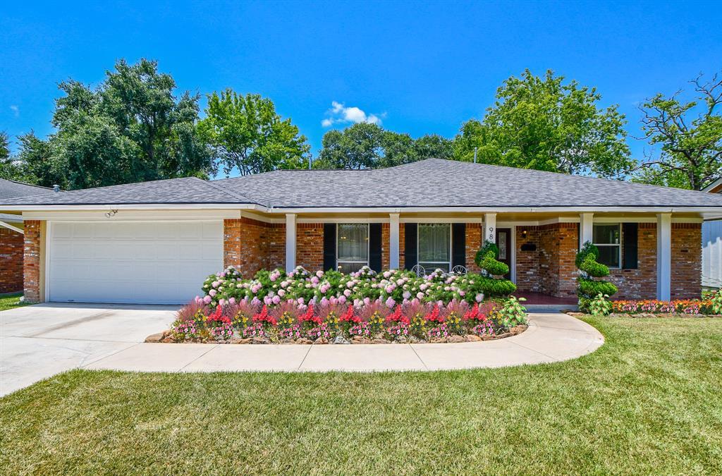 Foto principal - 9806 Larston St