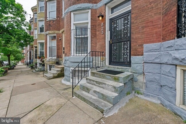 Photo - 823 Newington Ave Apartment