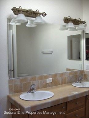 Building Photo - 123 Cochise Way