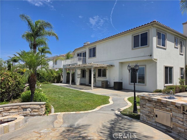 Foto del edificio - 17568 Cloverdale Way