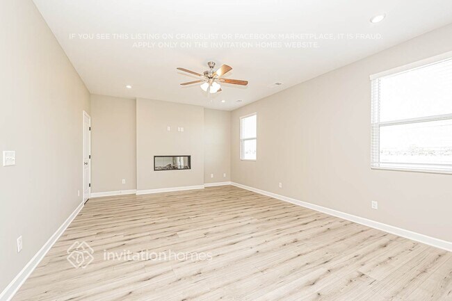 Building Photo - 4313 Hoboken Wy