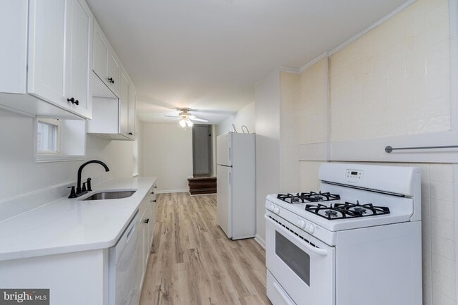 Foto del edificio - 1722 Eastern Ave