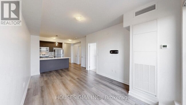 Photo du bâtiment - 470-470 Dundas St E