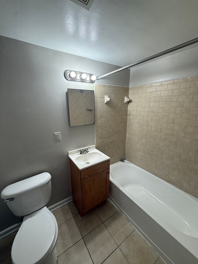 Foto del edificio - Beautiful 1bd 1 bath Condo