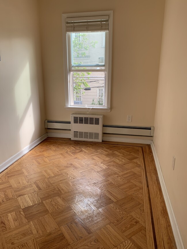 Bedroom - 1695 E 34th St