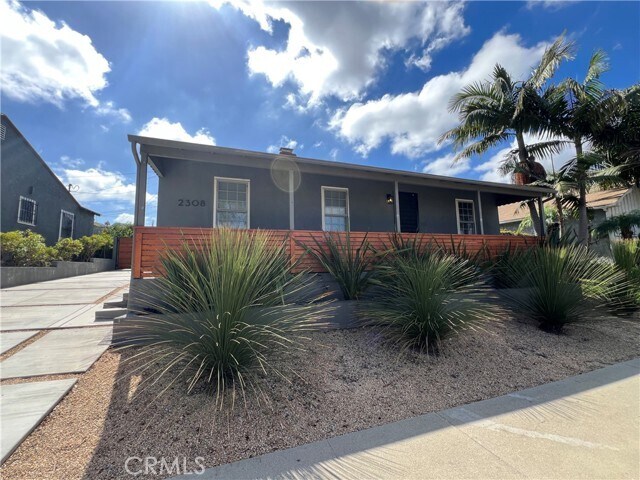 Foto principal - 2308 W Century Blvd