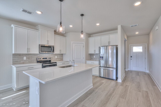 Building Photo - 121 Fernbank Ln