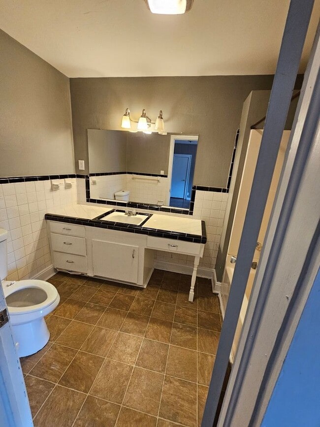 Foto del edificio - 3 Bed 1 Bath - Florence, AL (Near Cloverdale)