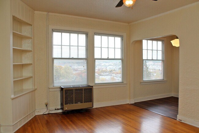 Foto del edificio - 2354-2362 SW Cactus Dr
