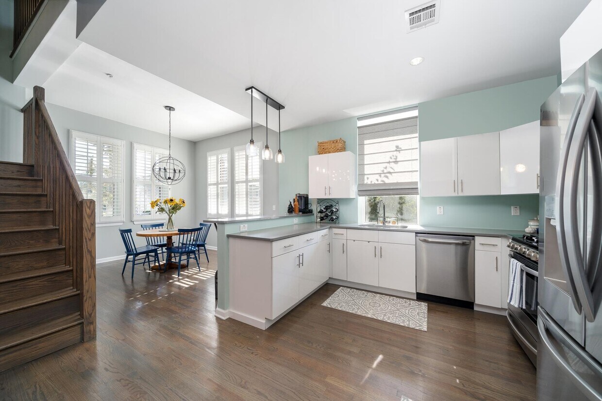 Foto principal - 305 Whiton St