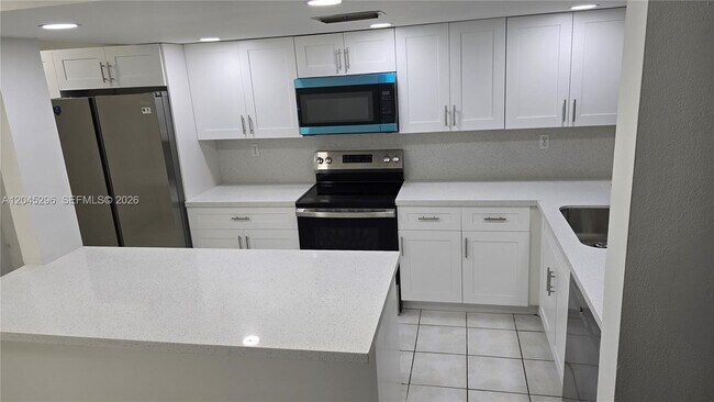 Foto del edificio - 2810 SW 87th Ave