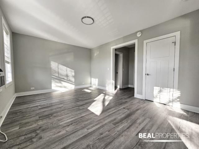 Building Photo - 1 bedroom in GLENCOE IL 60022