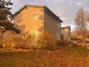 Building Photo - 7340 Bearfoot Cir