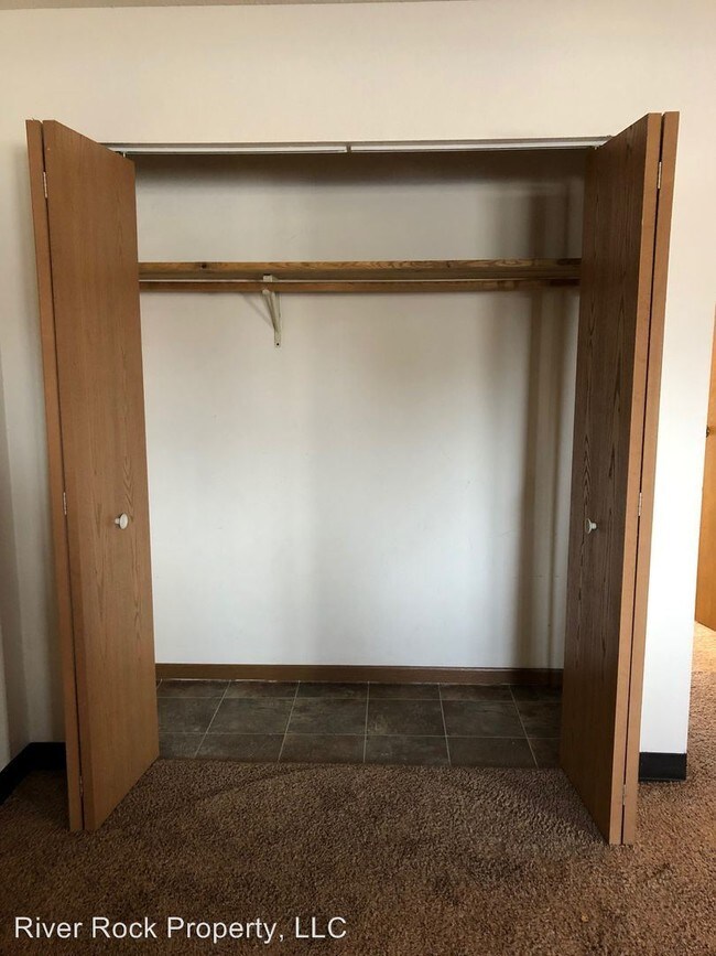 Foto del edificio - 1505 N University Dr