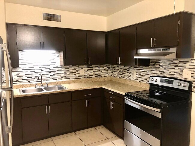 Foto del edificio - 6725 N 17th Ave