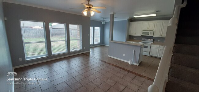 Building Photo - 5817 Blackmon Ct