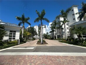 Building Photo - 470 Launch Cir