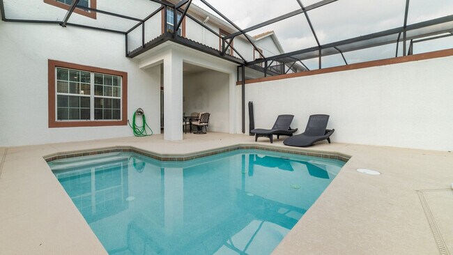Building Photo - 1562 Moon Valley Dr