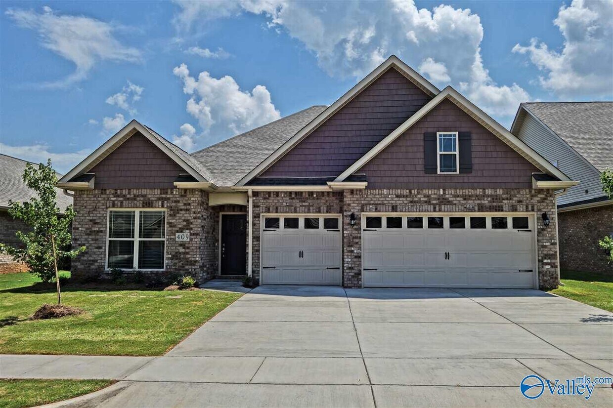 Foto principal - 409 Bay Tree Ln SW