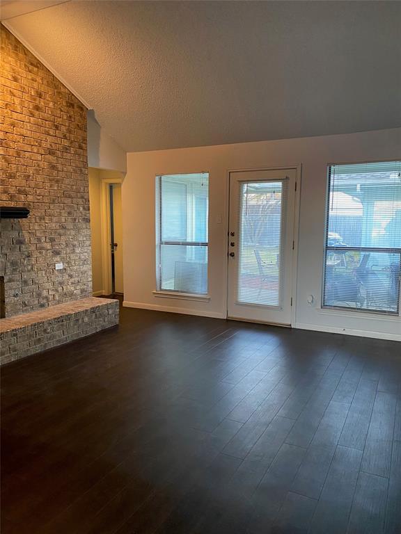 Foto del edificio - 2512 Rosebud Ct