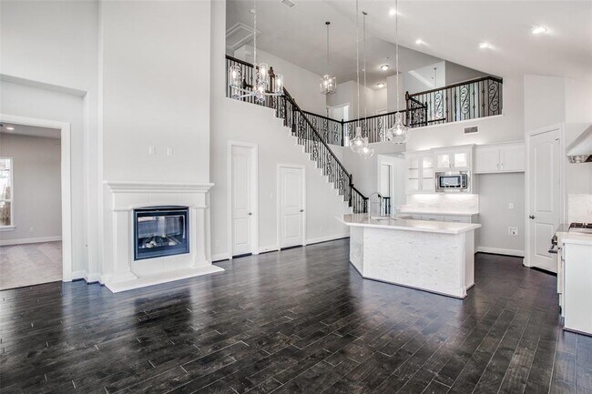 Building Photo - 7968 Ashwood Ln