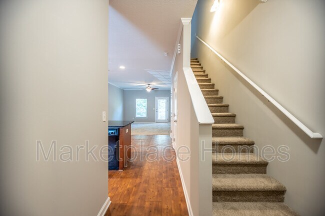 Foto del edificio - 107 Point Pl