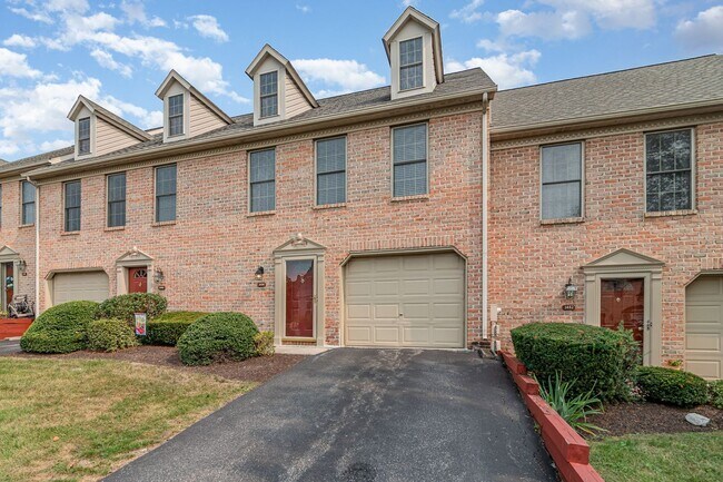 Foto del edificio - 1484 Timber Brook Dr