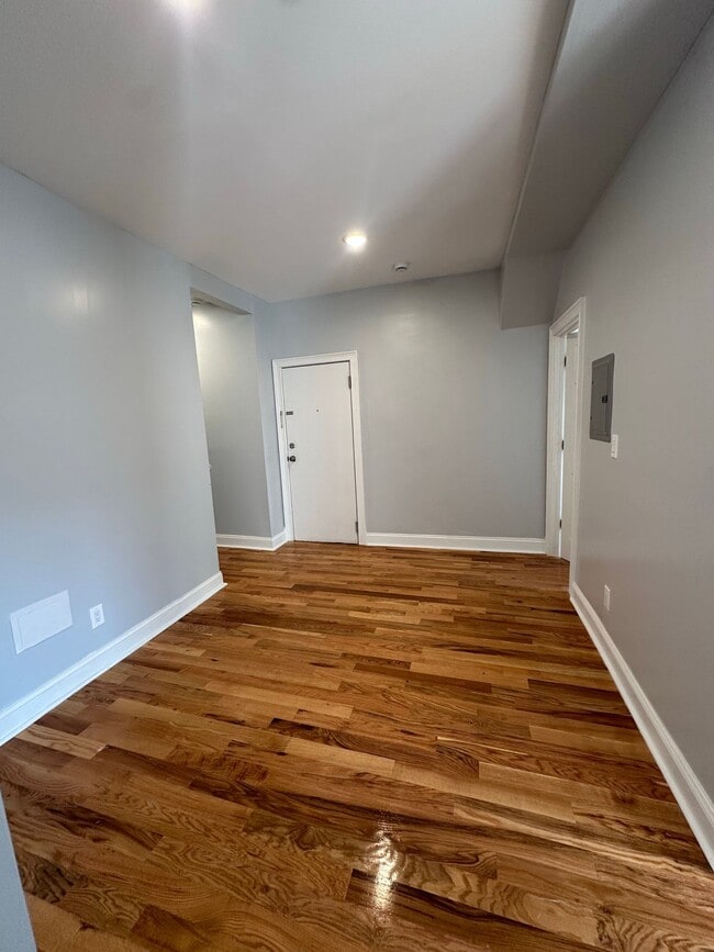 Foto del edificio - 6412 - Golden Crest 6412 Park Avenue, LLC