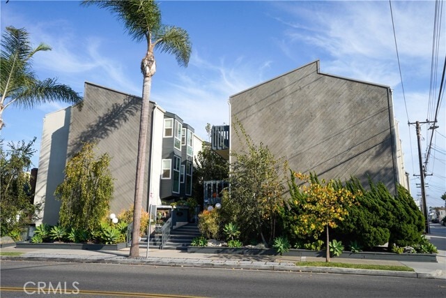Foto del edificio - 320 12th St