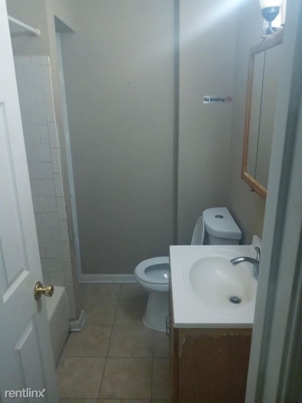 Building Photo - 1 br, 1 bath Townhome - 3907 Fairview Ave