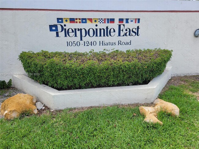 Foto del edificio - 1078 N Hiatus Rd