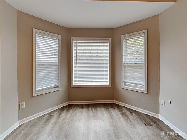 Foto del edificio - 31 Cole Meadows Pl