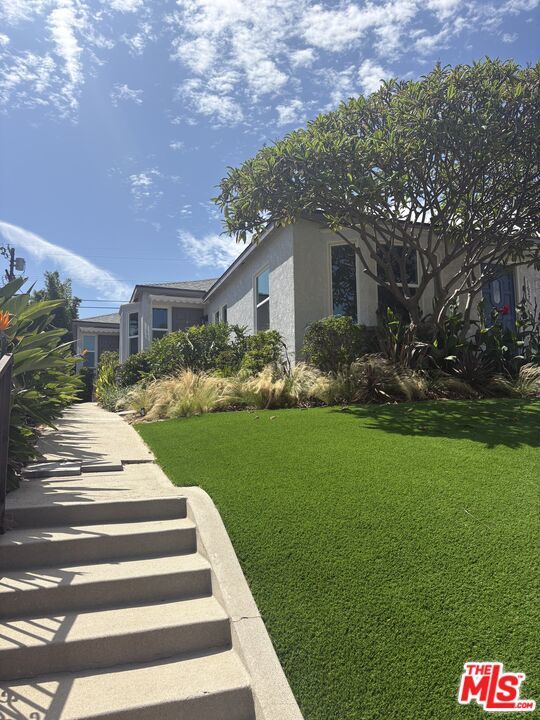 Foto del edificio - 1627 S Ogden Dr
