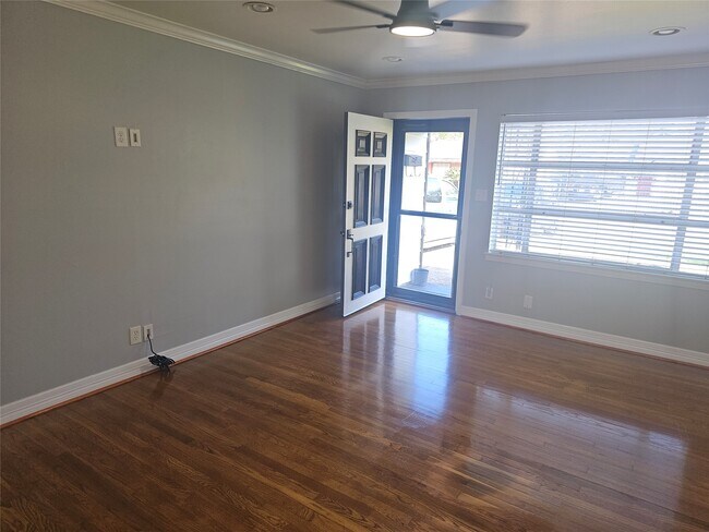 Foto del edificio - 10510 Sierra Dr