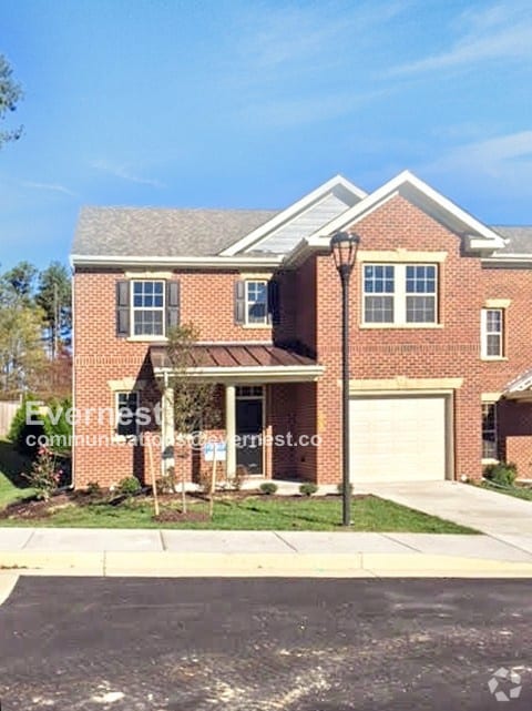 Building Photo - 600 Haven Mews Cir