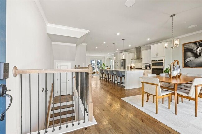 Foto del edificio - 2145 Burnside Dr NW