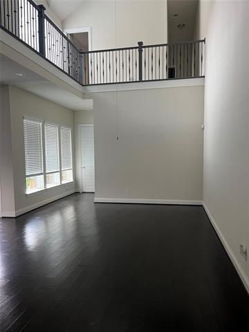 Foto del edificio - 4909 Shore Crest Dr
