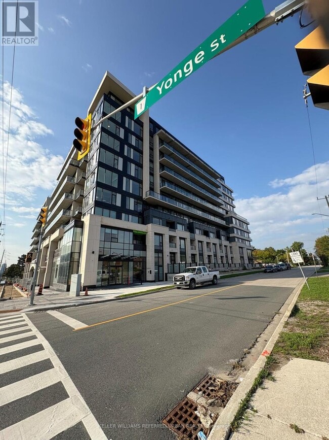 Building Photo - 513-8188 YONGE St