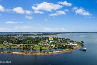 Building Photo - 4736 Sunset Dr