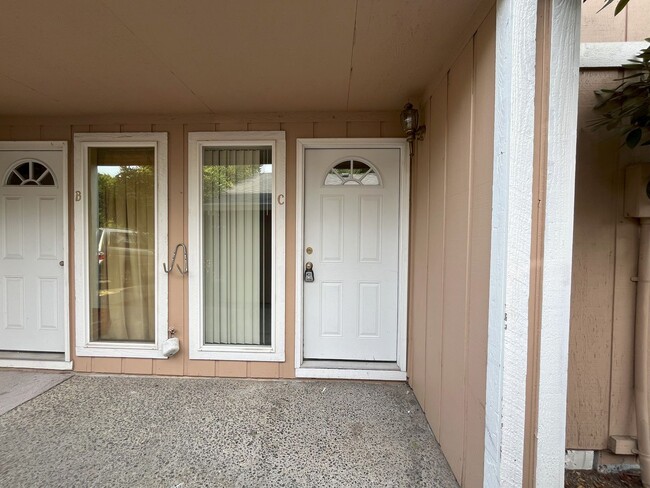 Building Photo - Spacious 2-Bedroom Rock Creek Home with Open Layout, Garage, and Private Outdoor Space